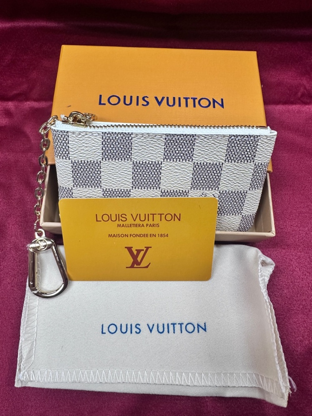 Louis Vuitton Damier Azur Key Pouch - White & Gray Checkerboard - Picture 5 of 6
